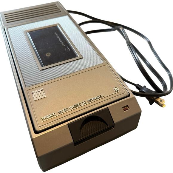 Gemini RW2200 VHS Rewinder Video Cassette Tape Rewinder Tested and Working - Picture 2 of 4